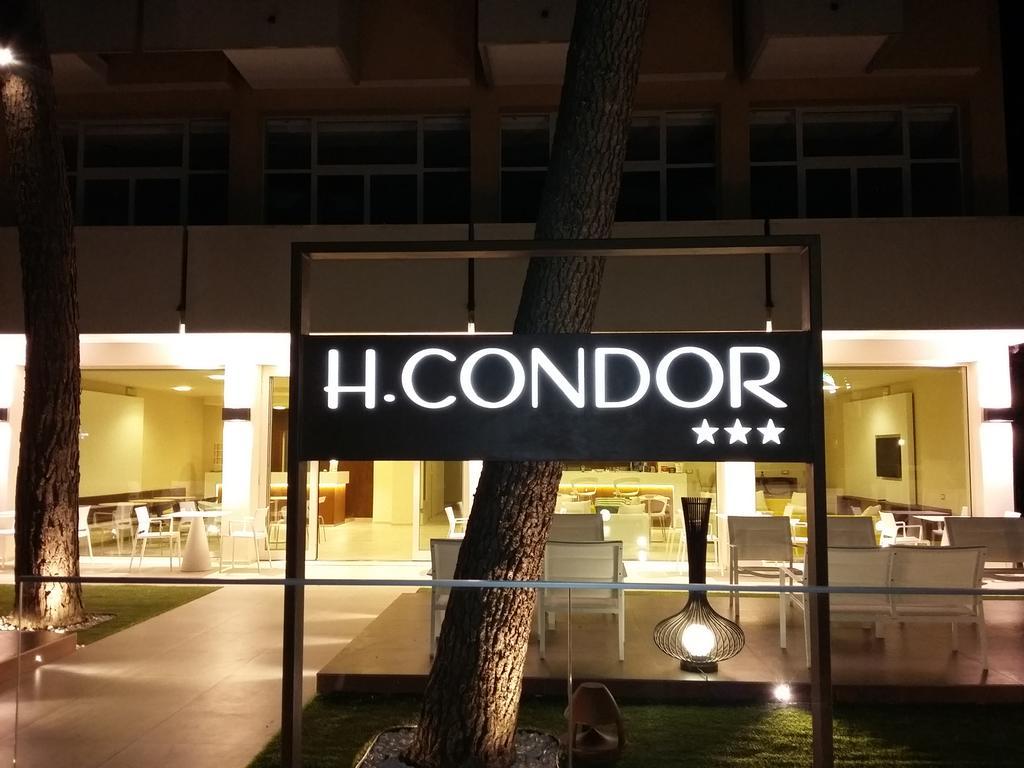 Hotel Condor Милано Мартима Екстериор снимка