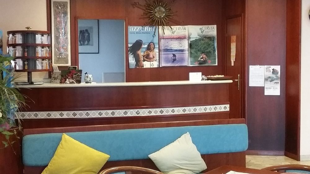 Hotel Condor Милано Мартима Екстериор снимка